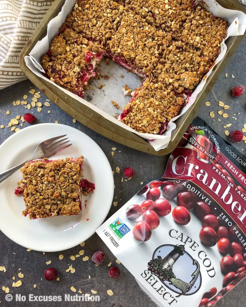 Cranberry Cheesecake Protein Oatmeal Bars