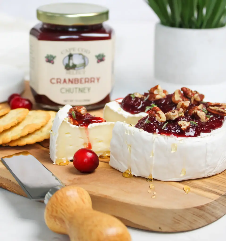 Brie with Cranberry Chutney