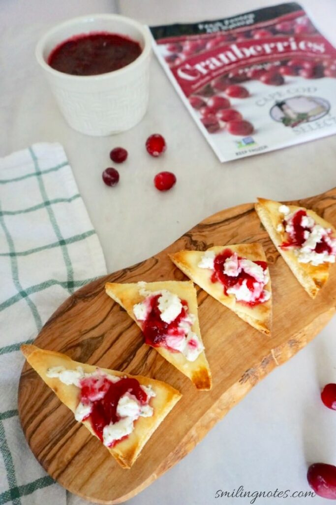 Cranberry Cheese Naan Bites