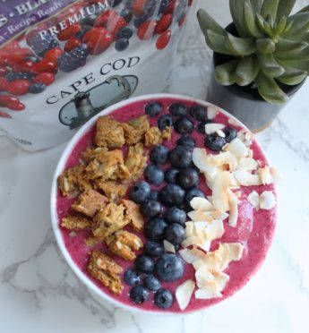 Almond Power Berry Bowl
